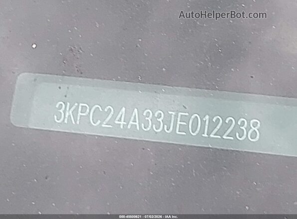 3KPC24A33JE012238 2018 HYUNDAI ACCENT Silver 