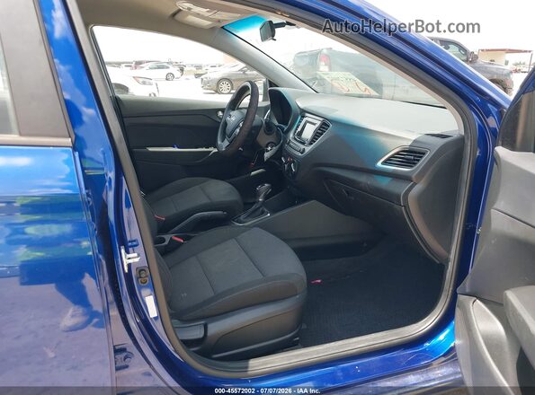 3KPC24A33JE018265 2018 HYUNDAI ACCENT Blue Front interior view
