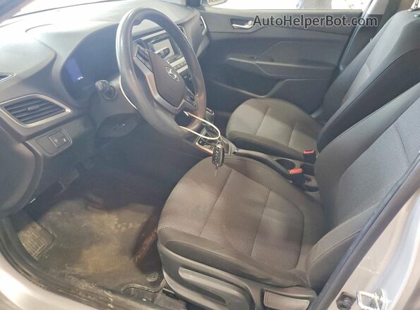 3KPC24A34JE021675 2018 HYUNDAI ACCENT Gray Вид салону спереду
