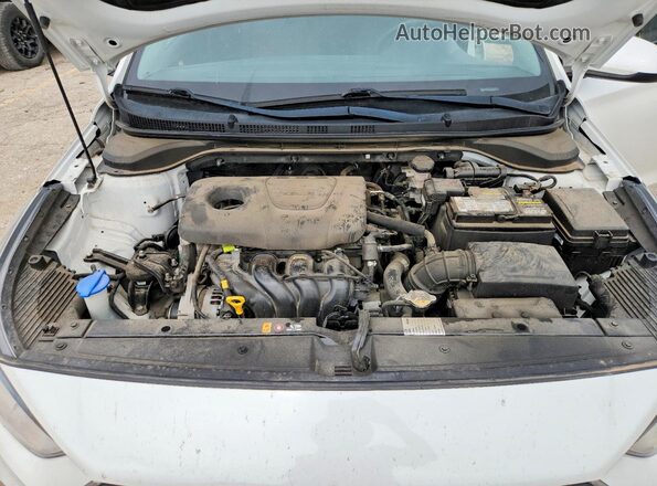 3KPC24A34KE058890 2019 HYUNDAI ACCENT White Вид задньої частини салону