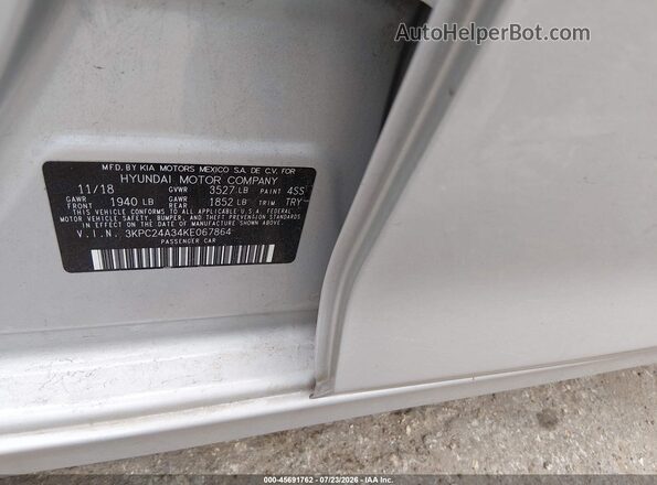 3KPC24A34KE067864 2019 HYUNDAI ACCENT Silver Widok komory silnika