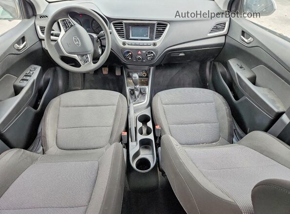 3KPC24A34KE077018 2019 HYUNDAI ACCENT Белый Вид панели приборов