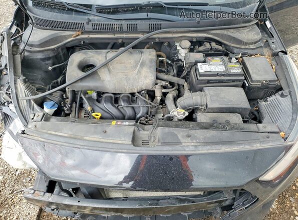 3KPC24A35JE012645 2018 HYUNDAI ACCENT Black Սալոնի հետևի տեսք