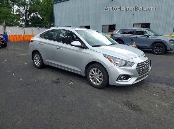3KPC24A35KE047056 2019 HYUNDAI ACCENT Silver Delantero derecho