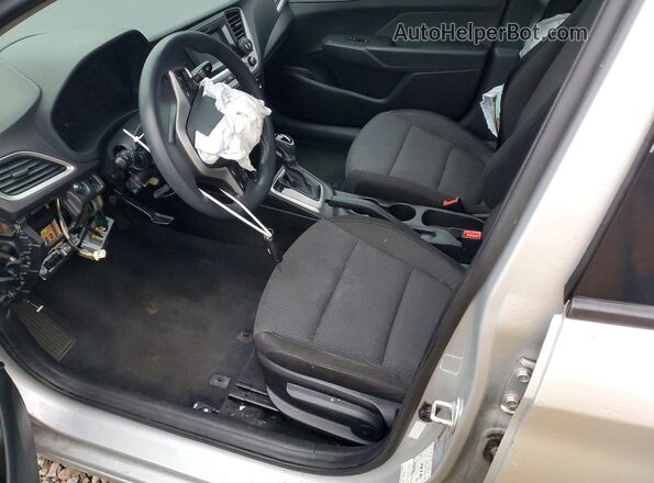 3KPC24A35KE058395 2019 HYUNDAI ACCENT Silver Вид салону спереду