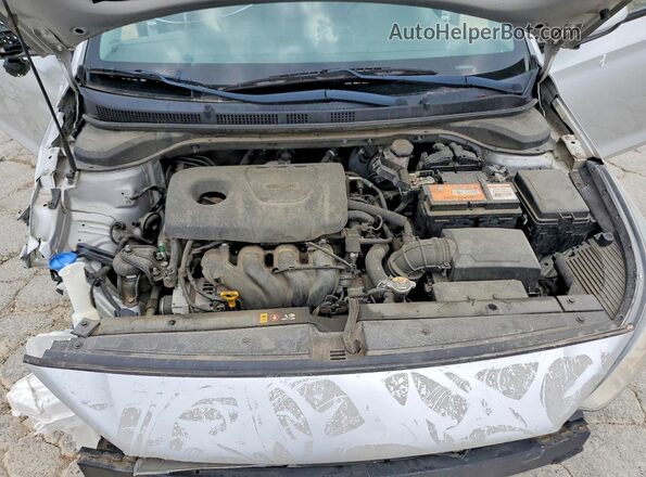 3KPC24A35KE058395 2019 HYUNDAI ACCENT Silver Вид задньої частини салону