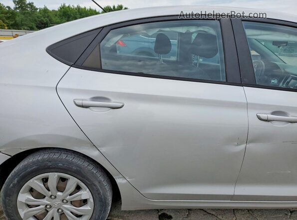 3KPC24A35KE058395 2019 HYUNDAI ACCENT Silver Вид задніх сидінь