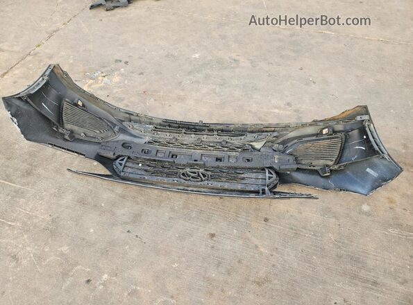 3KPC24A36JE015053 2018 HYUNDAI ACCENT Gray Vista del compartimento del motor
