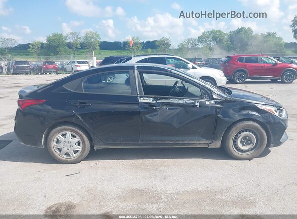 3KPC24A37JE027003 2018 HYUNDAI ACCENT Black Vista interior trasera