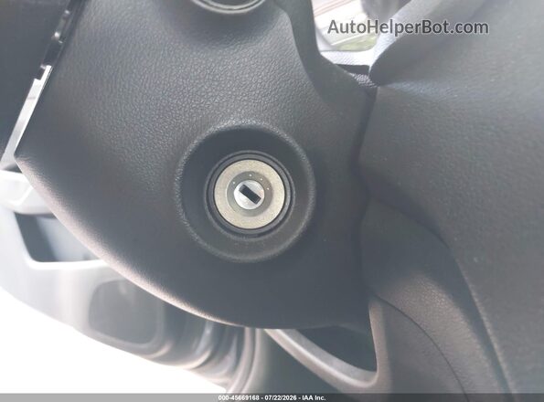 3KPC24A37KE066126 2019 HYUNDAI ACCENT Серебряный Вид панели приборов