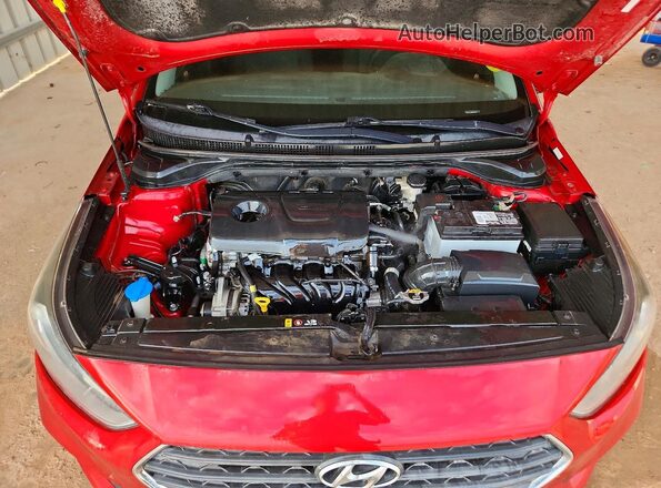 3KPC24A38JE007617 2018 HYUNDAI ACCENT Red Widok wnętrza z tyłu
