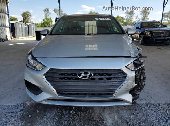 3KPC24A38JE008413 2018 HYUNDAI ACCENT Silver წინა ხედი