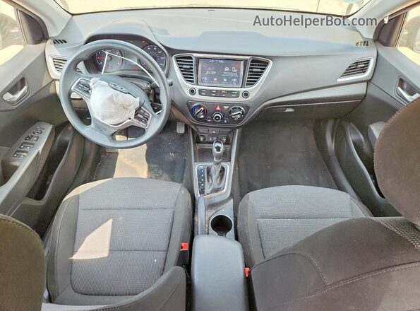 3KPC24A38JE016933 2018 HYUNDAI ACCENT Black Dashboard view