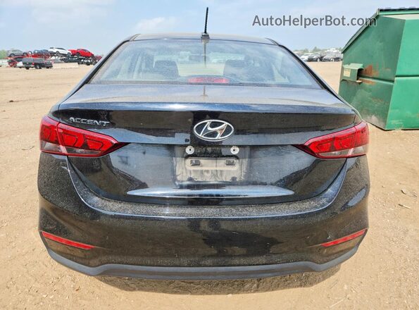 3KPC24A38JE016933 2018 HYUNDAI ACCENT Black Rear view
