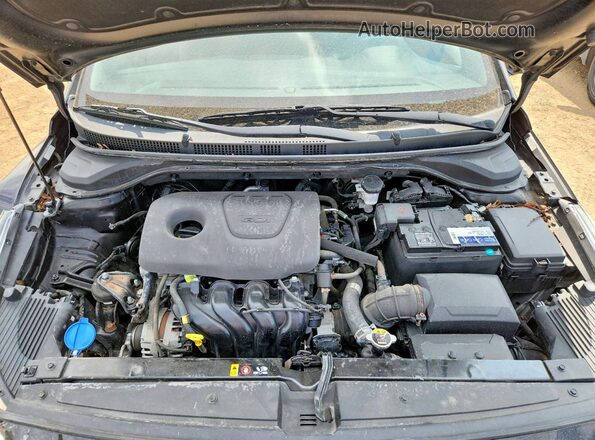 3KPC24A38JE016933 2018 HYUNDAI ACCENT Black Rear interior view