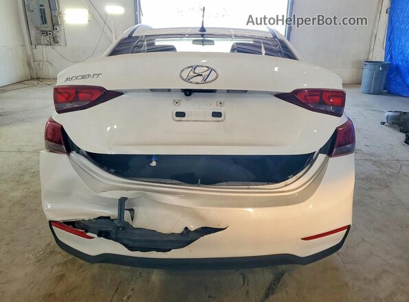 3KPC24A38KE088183 2019 HYUNDAI ACCENT White Rear view