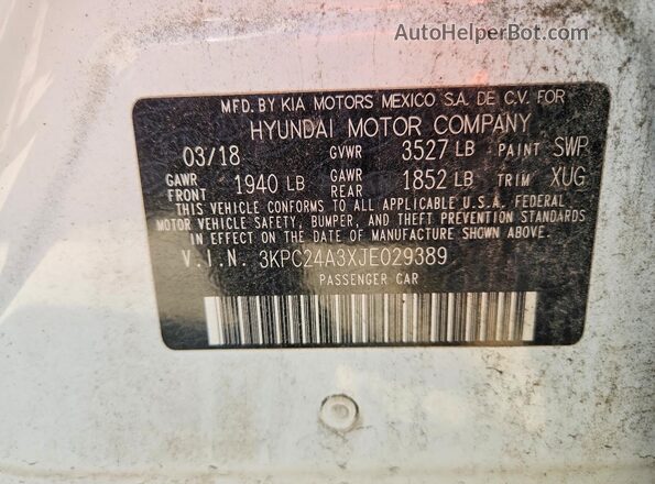 3KPC24A3XJE029389 2018 HYUNDAI ACCENT Белый Вид подкапотного пространства