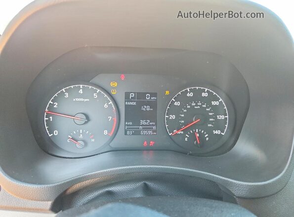 3KPC24A3XKE058196 2019 HYUNDAI ACCENT White Instrument cluster view