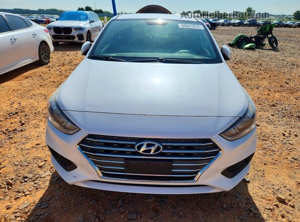 3KPC24A3XKE058196 2019 HYUNDAI ACCENT White Front view
