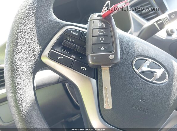 3KPC24A60LE118451 2020 HYUNDAI ACCENT White Vista del salpicadero