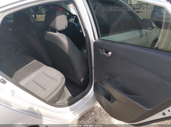 3KPC24A60ME130472 2021 HYUNDAI ACCENT Silver Widok naklejki z numerem VIN