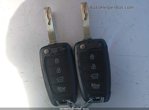 3KPC24A60ME130472 2021 HYUNDAI ACCENT Silver Widok deski rozdzielczej