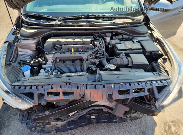 3KPC24A61ME150651 2021 HYUNDAI ACCENT Gray Սալոնի հետևի տեսք