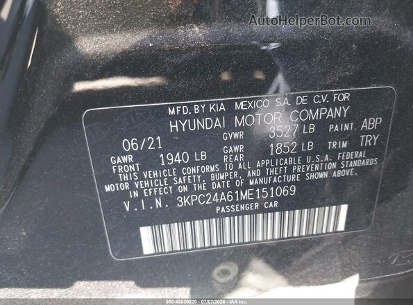 3KPC24A61ME151069 2021 HYUNDAI ACCENT Black Widok komory silnika