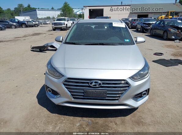 3KPC24A61NE172523 2022 HYUNDAI ACCENT Silver Rear interior view