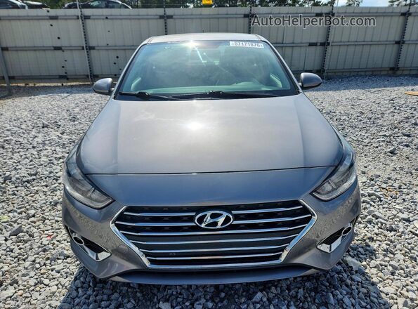 3KPC24A62ME135026 2021 HYUNDAI ACCENT Silver Widok z przodu