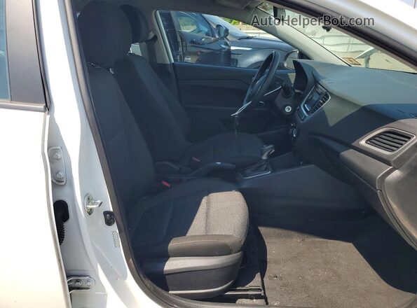 3KPC24A62ME144874 2021 HYUNDAI ACCENT White Widok wnętrza z przodu