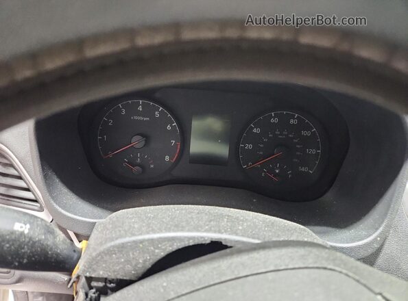3KPC24A64ME138459 2021 HYUNDAI ACCENT White Widok zestawu wskaźników