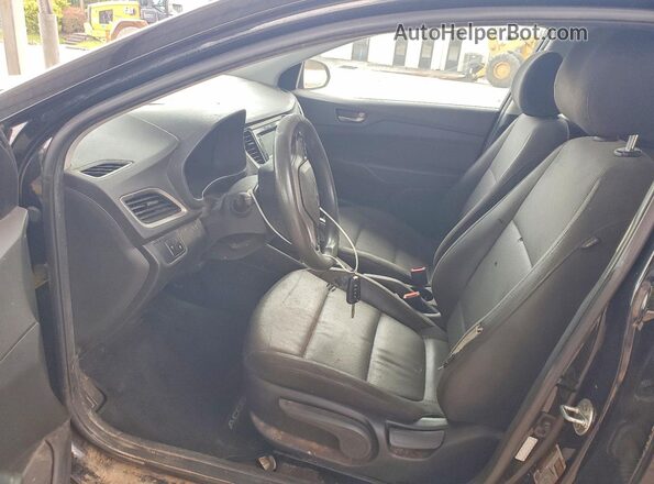 3KPC24A64NE165131 2022 HYUNDAI ACCENT Черный Вид салона спереди