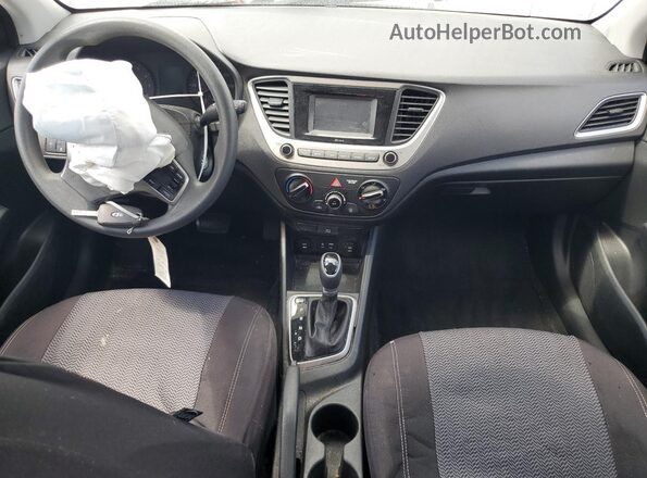 3KPC24A66LE109687 2020 HYUNDAI ACCENT Silver წინა პანელის ხედი