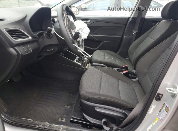 3KPC24A66ME129875 2021 HYUNDAI ACCENT Silver Вид салону спереду