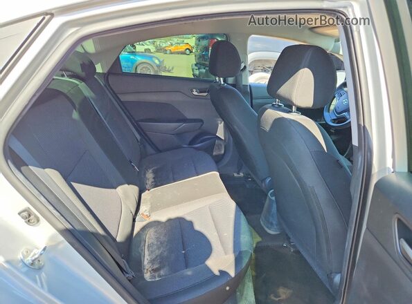 3KPC24A66ME131769 2021 HYUNDAI ACCENT Silver Հետևի նստատեղերի տեսք
