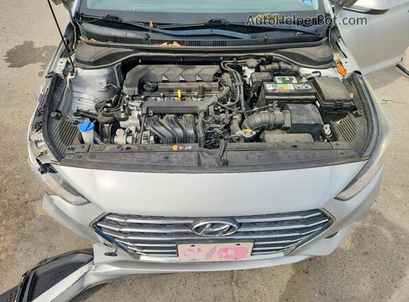 3KPC24A67LE104708 2020 HYUNDAI ACCENT Silver Rear interior view