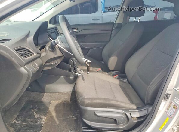 3KPC24A67LE118625 2020 HYUNDAI ACCENT Silver Սալոնի դիմացի տեսք