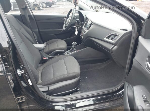 3KPC24A67LE122853 2020 HYUNDAI ACCENT Черный Вид салона спереди