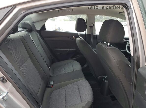3KPC24A67NE168170 2022 HYUNDAI ACCENT Silver უკანა სავარძლების ხედი