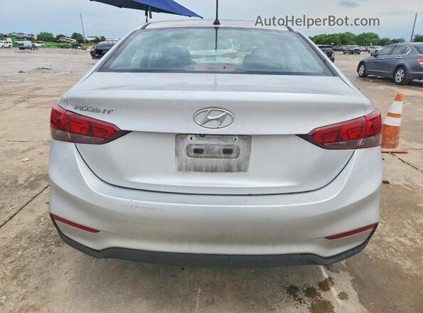 3KPC24A68LE113336 2020 HYUNDAI ACCENT Серебряный Вид сзади