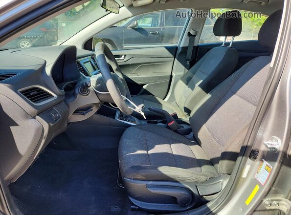 3KPC24A69ME146928 2021 HYUNDAI ACCENT Silver წინა სალონის ხედი