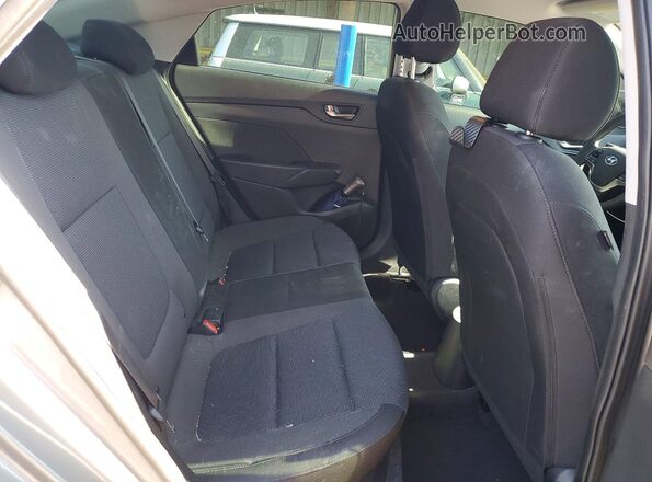 3KPC24A69NE154965 2022 HYUNDAI ACCENT Gray Rear seats view