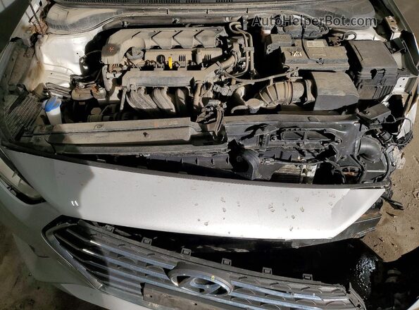 3KPC24A6XLE100863 2020 HYUNDAI ACCENT Серебряный Вид задней части салона