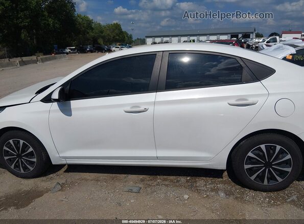 3KPC24A6XME138949 2021 HYUNDAI ACCENT White Սալոնի 360 աստիճան տեսք