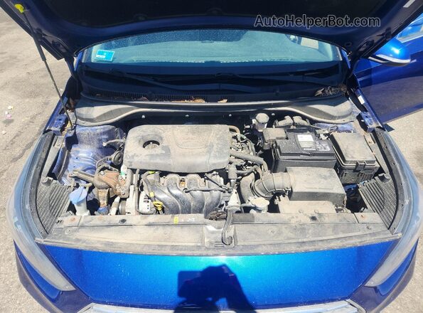 3KPC34A38JE005282 2018 HYUNDAI ACCENT Blue Rear interior view