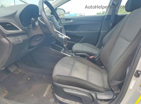 3KPC34A61LE098028 2020 HYUNDAI ACCENT Silver Սալոնի դիմացի տեսք