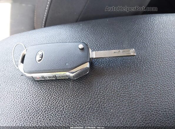 3KPF24AD0KE092721 2019 KIA FORTE Gray Widok deski rozdzielczej