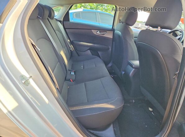 3KPF24AD0KE104804 2019 KIA FORTE Silver Rear seats view