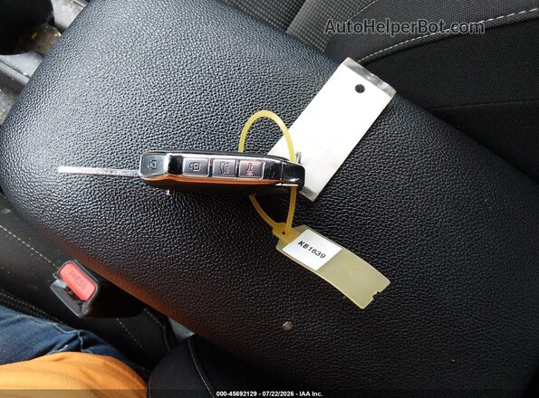 3KPF24AD0KE131839 2019 KIA FORTE White წინა პანელის ხედი